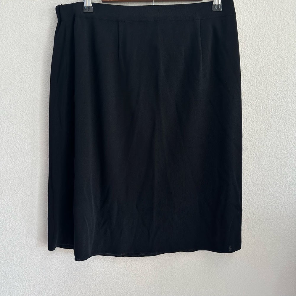 Exclusively Misook Woman black A-line knit skirt knee length skirt for work